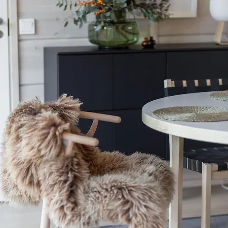 Villa Hirsihuvila Letto, Pihasauna & Ulkoporeamme