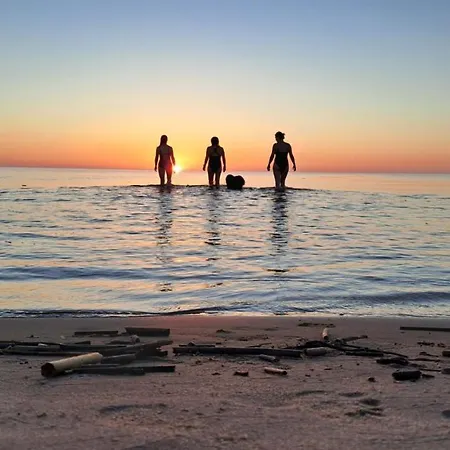 Hirsihuvila Letto, Pihasauna & Ulkoporeamme Willa Kalajoki