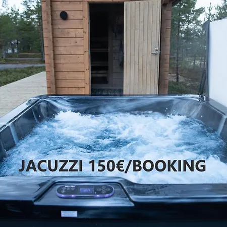 Hirsihuvila Letto, Pihasauna & Ulkoporeamme Villa