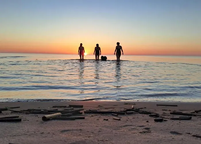 Hirsihuvila Letto, Pihasauna & Ulkoporeamme 别墅 卡拉约基