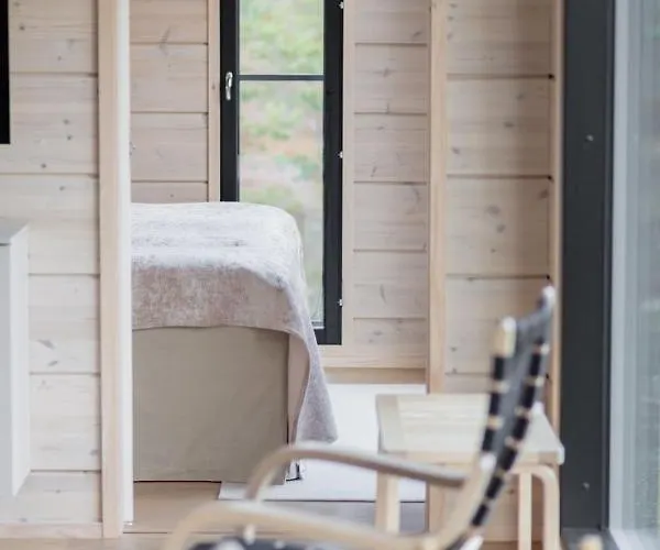 Hirsihuvila Letto, Pihasauna & Ulkoporeamme